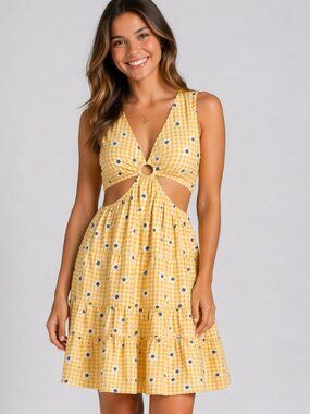 NWT - Medium yellow dress. DEREK HEART cutout sleeveless, plaid pattern. Summer